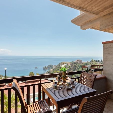 Taormina Panoramic Seaview Apartment ภายนอก รูปภาพ