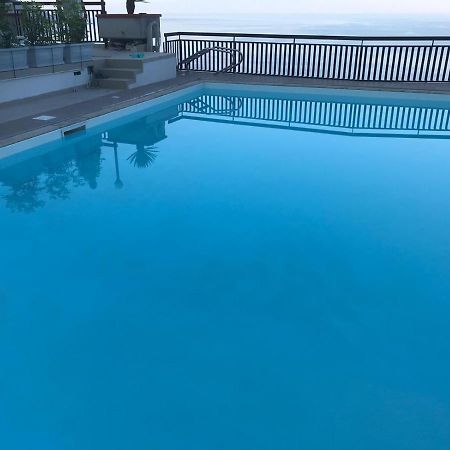 Taormina Panoramic Seaview Apartment ภายนอก รูปภาพ