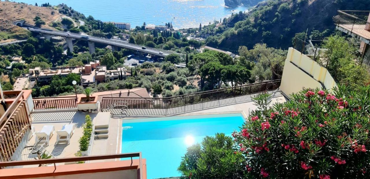 Taormina Panoramic Seaview Apartment ภายนอก รูปภาพ